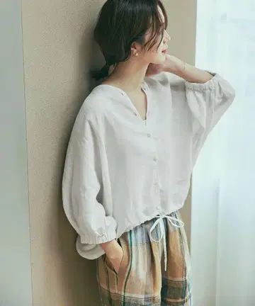 URBAN RESEARCH DOORS 린넨 드로스트 돌먼 블라우스
