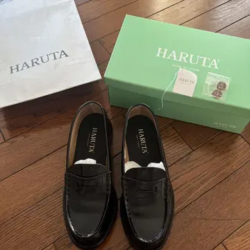 HARUTA 블랙 가죽 로퍼 코인 로퍼