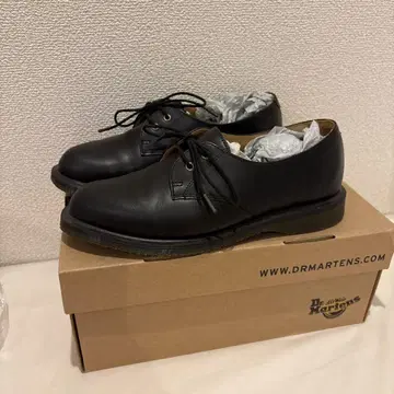 Dr. Martens 블랙 가죽 로퍼