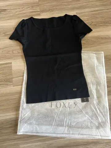 FOXEY 반팔 니트 38 택 포함 새상품