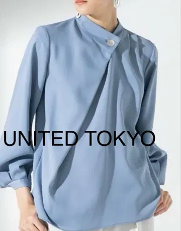 UNITEDTOKYO 엘리 버튼 프론트 턱 블라우스