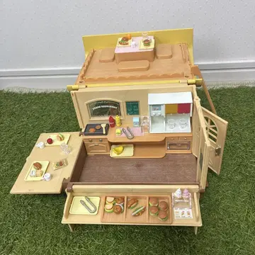 실바니안 패밀리 코다와리 점장의 햄버거 마차