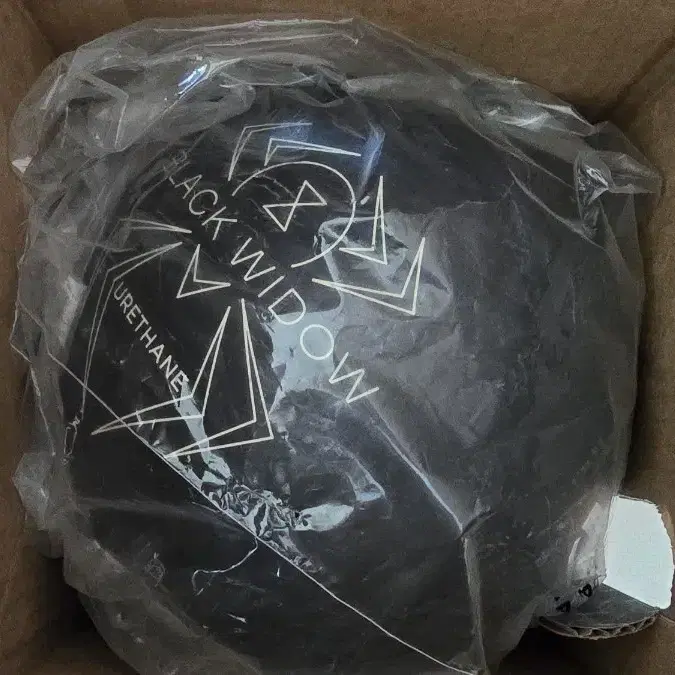 Black Widow Black Pearl Urethane 15 lbs on Bunjang Global Site.