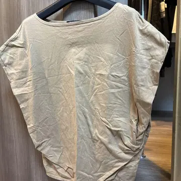mizuiro ind 베이지 티셔츠