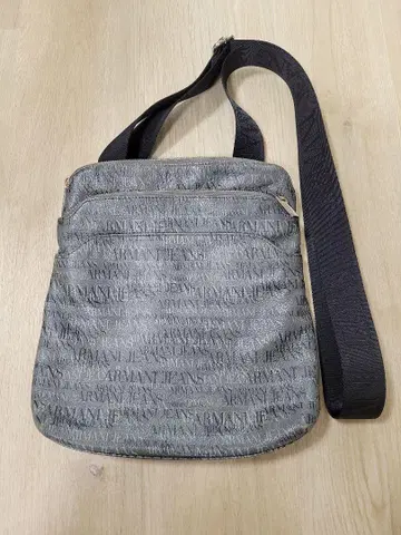 ARMANI JEANS 아르마니 청바지 숄더백 사코슈