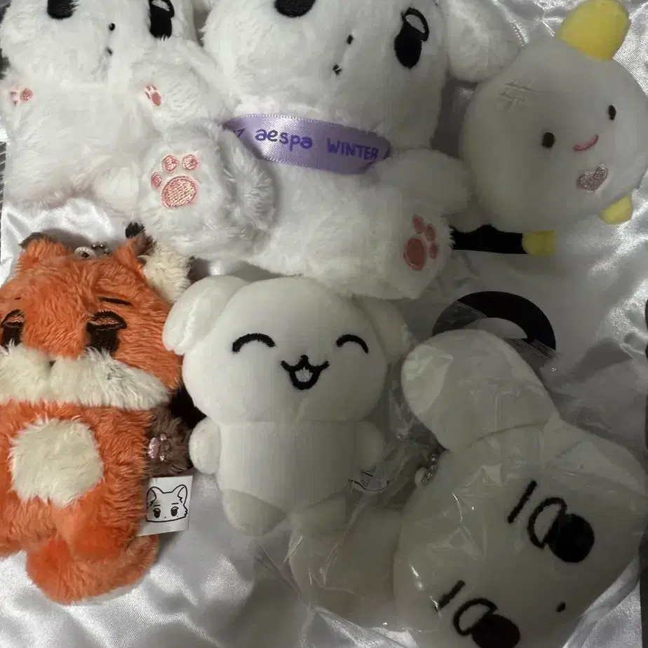AESPA | 에스파 Aespa Winter Zzikkie Doll Set on Bunjang