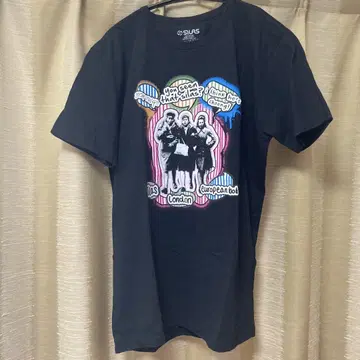사이러스 티셔츠