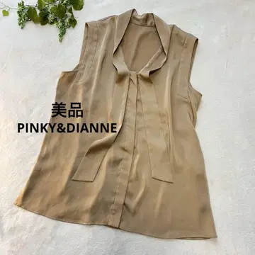 (새상품급) PINKY&DIANNE 핑키앤다이안 블라우스 슬리브리스