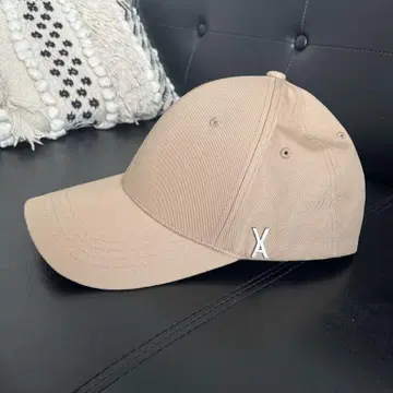 VARZAR 정품 바자르 베이지 캡 실버 스터드
