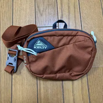 KELLY 바디백 브라운