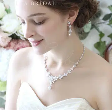 STELLA BRIDAL 아마릴리스 목걸이, 귀찌 세트