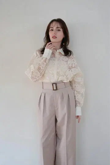 Acka 아이보리 레이스 긴팔 셔츠