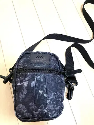 그레고리 퀵 포켓 S 블랙 태피스트리