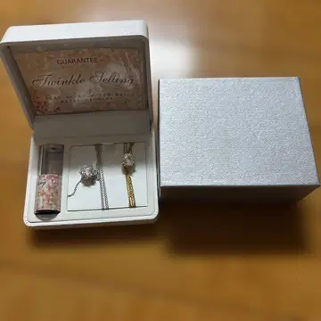 새상품 주얼리 엘레강트 호스 슈 펜던트 트윙클 세팅