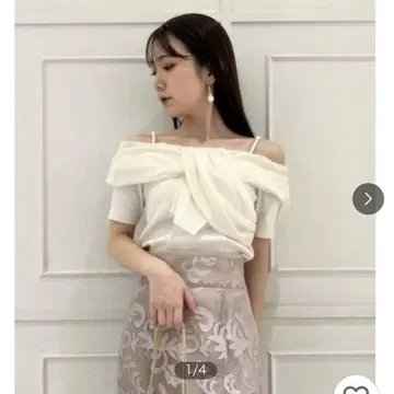 snidel 리본 디테일 컷 탑