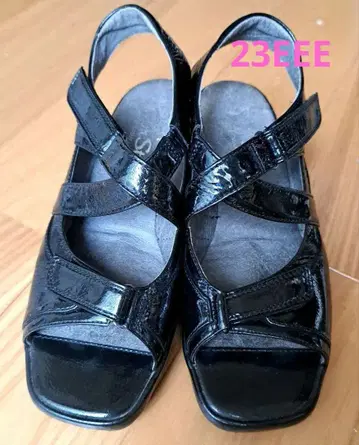봉 스텝 샌들 23EEE