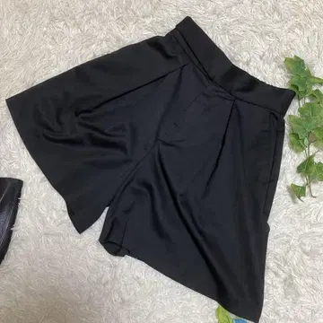 컨디션 최상 뷰티 앤 유스 하프 팬츠 블랙 허리 밴딩 벨트 M