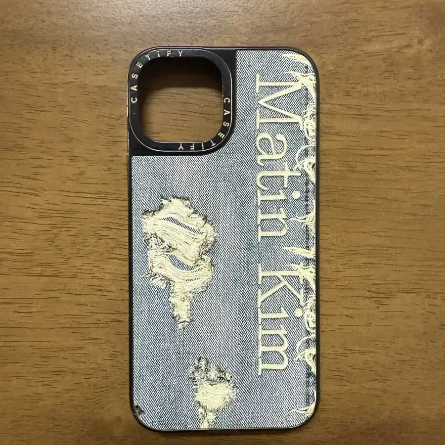 Matin Kim – CASETiFY