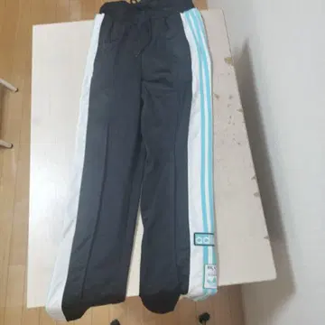 ADIDAS ADIBREAK PT 블랙 S 사이즈