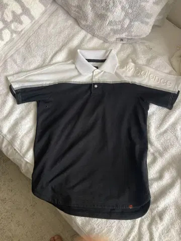 New Balance 피케 셔츠 M 사이즈 블랙/화이트
