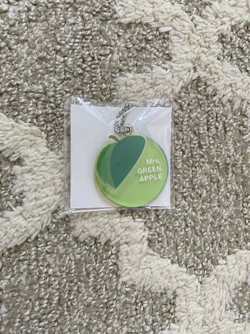 Mrs. GREEN APPLE 키링