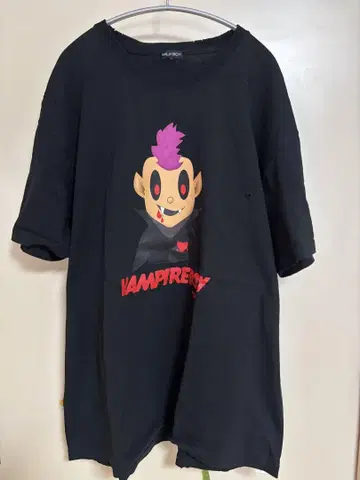 MILKBOY vampire 티셔츠