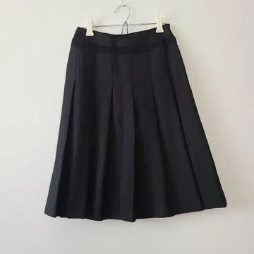 KaRL Park Lane 블랙 박스 플리츠 스커트 5호 56cm 길이