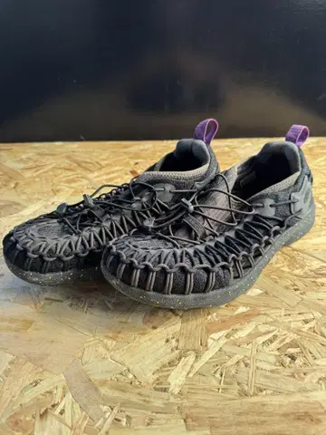 KEEN 킨 샌들 27cm
