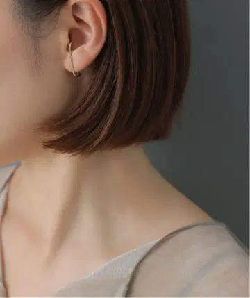 Lilas 릴라 J형 파이프 귀걸이 L K10 골드