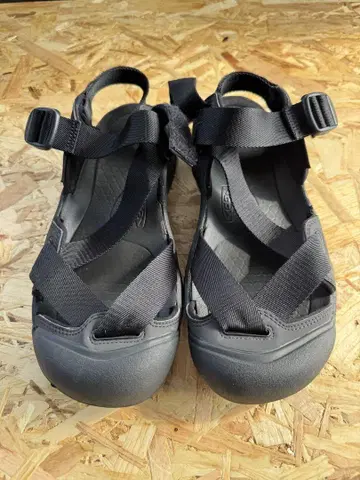 KEEN 킨 샌들 27cm