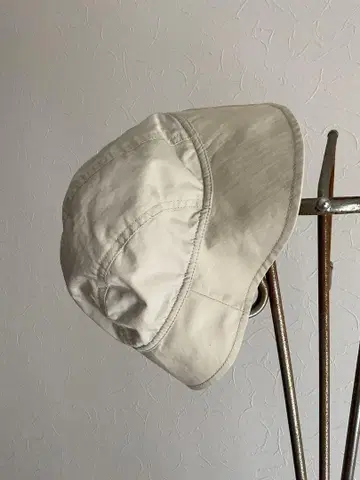 마가렛 호웰 M.H.L. 버킷 햇