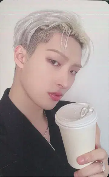 ATEEZ HMV LD MIN GI 골든 아워 : Part.2