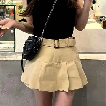 Darich 트렌치 프릴 숏 팬츠