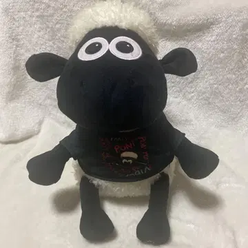 검은 양 봉제 인형 티셔츠 포함 약 28cm