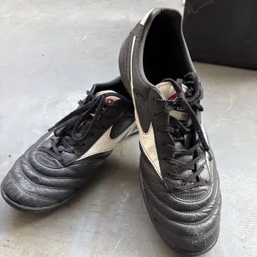 Mizuno Morelia 축구화 블랙