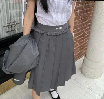 CRANK Frill pleated midi skirt 플리츠 스커트