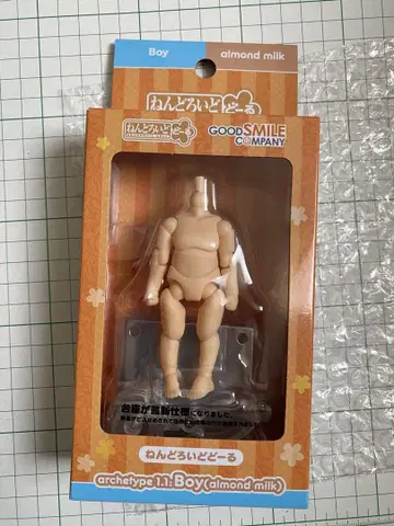 넨도로이드 바디 보이 아몬드 밀크