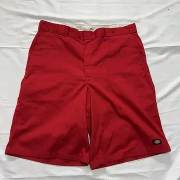 디키즈 하프 팬츠 레드