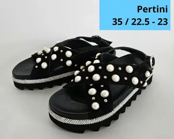 Pertini 펄 블랙 샌들 35