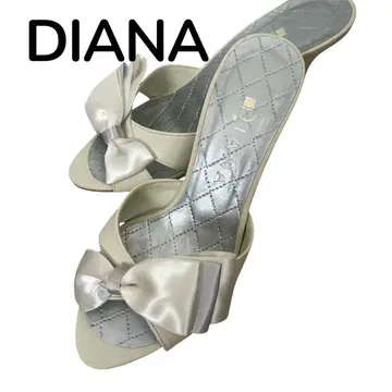새상품급 DIANA 화이트 리본 뮬 S