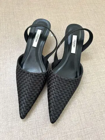 새상품 셀포드 뮬 샌들 22.5cm