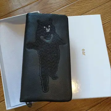곰 자수 블랙 접이식 지갑