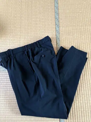 유니클로 턱 와이드 팬츠 M 사이즈