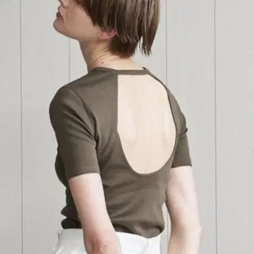 H Beauty & youth BARE BACK TOP 블랙