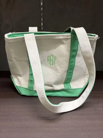 L.L.Bean ABP 자수 토트백 아이보리/라임 그린