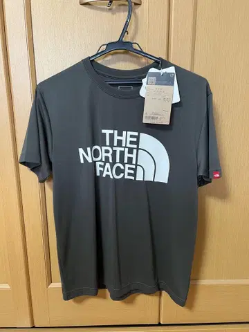 THE NORTH FACE 로고 티셔츠 다크 그린