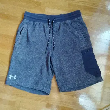 언더아머 숏팬츠