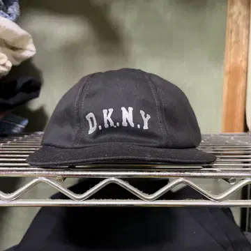 D.K.N.Y. 블랙 캡