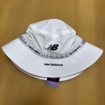 뉴발란스 화이트 버킷 햇 FR
