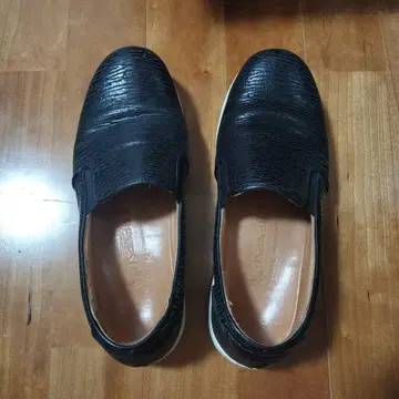 베네슈 블랙 가죽 슬립온